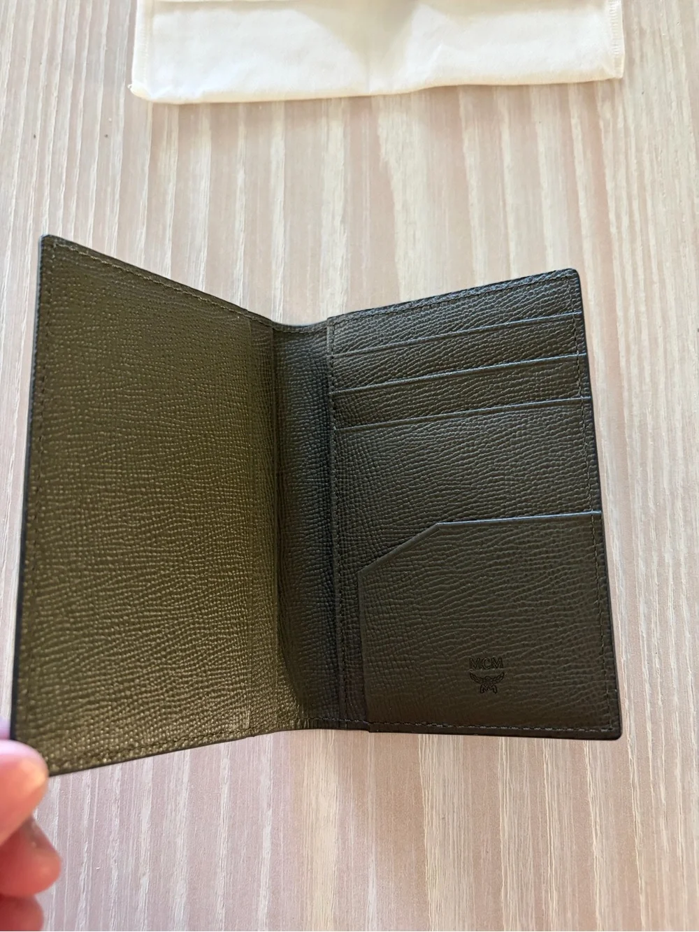 NIB MCM Bifold Grained Leather Casual Men's Wallet in Sea Turtle Limited Edition